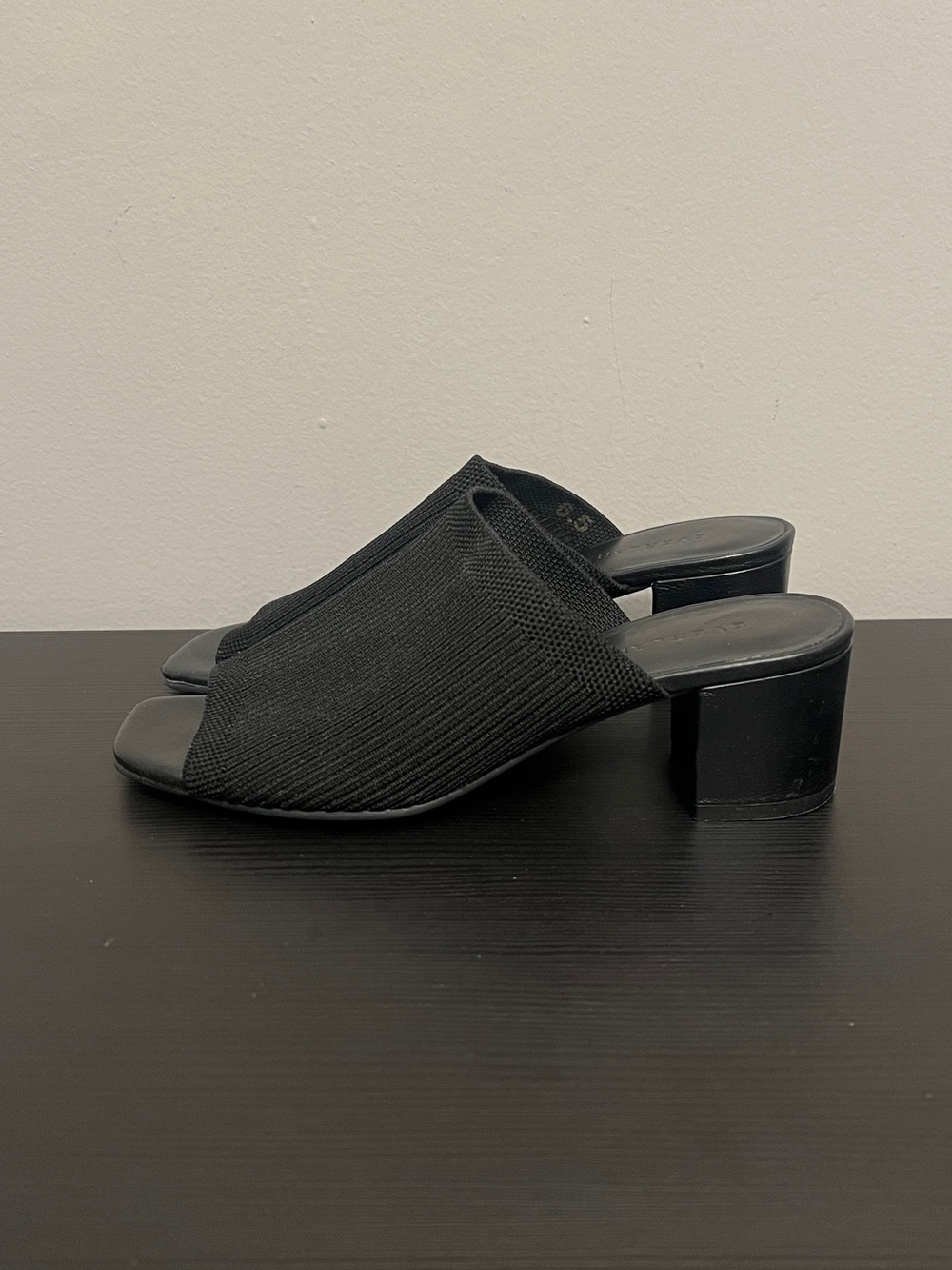 Everlane The Glove Mule in Reknit Size 6.5 Black Heel Sandal Neutral - Picture 6 of 15
